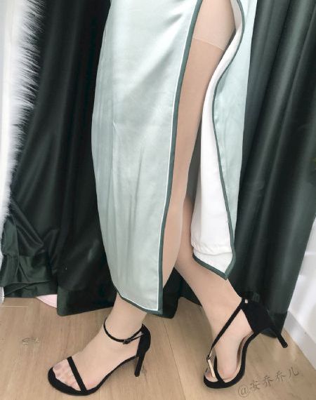 挨胬的女侠房秋莹14