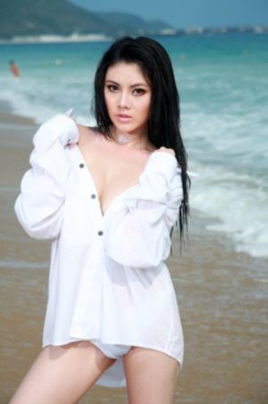 长河东流