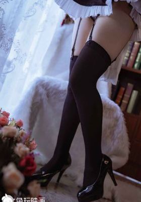 女生和男生靠逼